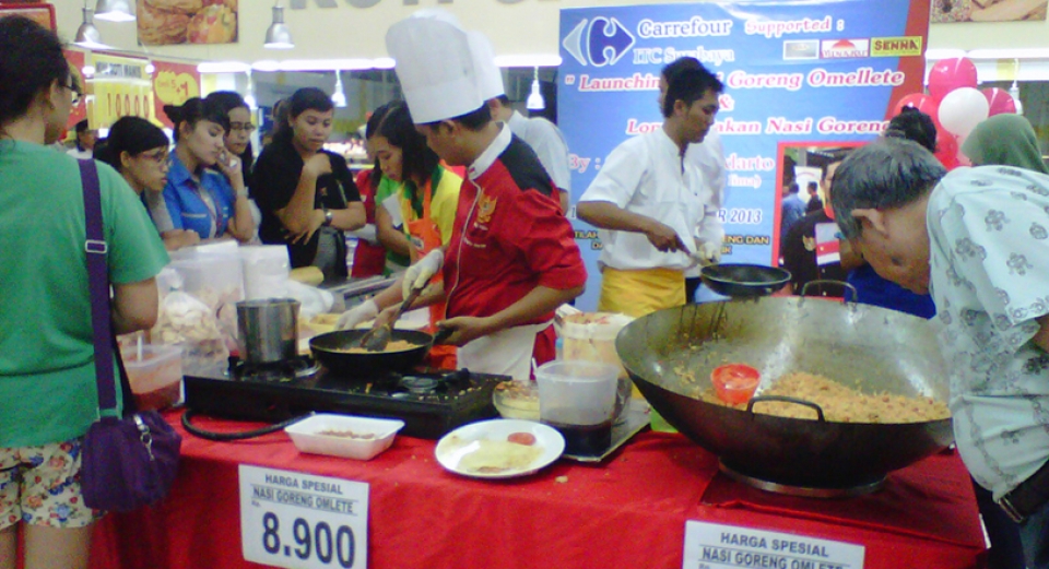 Demo Memasak dan Lomba Makan Nasi Goreng bersama Chef Andi
